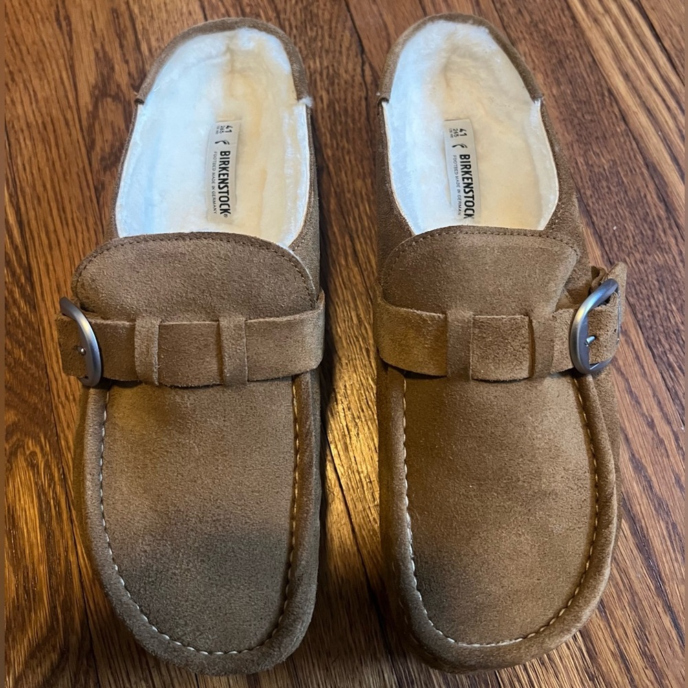Birkenstock Women’s Buckley Shearling Clog in Dark Tea, Size 10